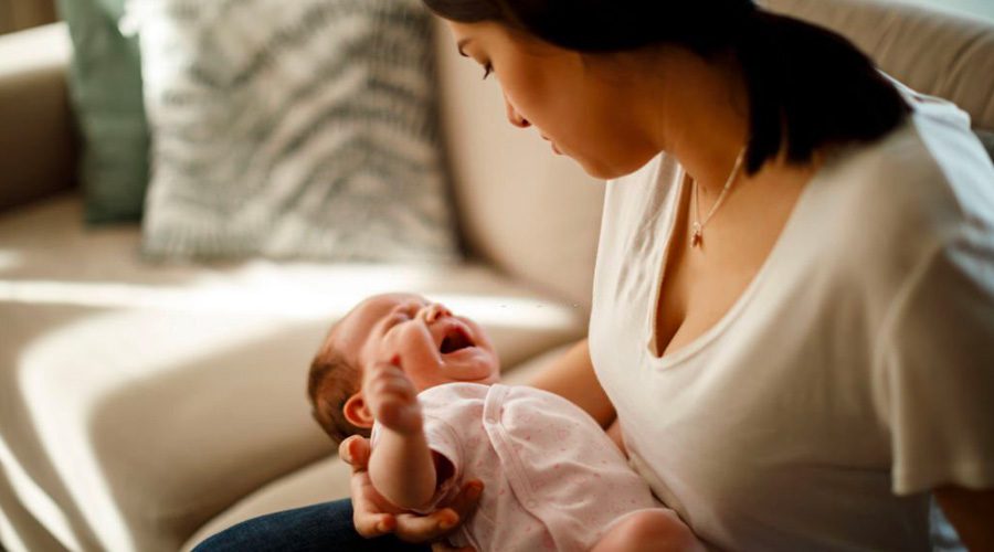 Discover the key steps to achieving hormonal balance postpartum for new mothers.