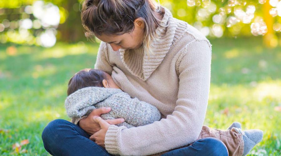 Breastfeeding in public tips